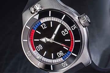 青岛劳力士表有雾气维修