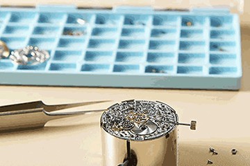 青岛劳力士有水蒸气维修