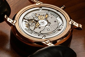 青岛劳力士机械表为什么总快2-3分钟